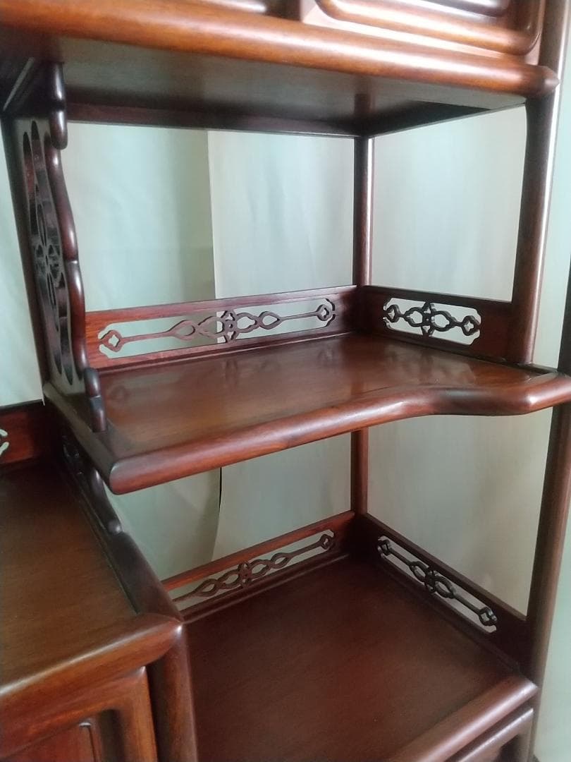 「新古品」飾棚（カリン本無垢材）