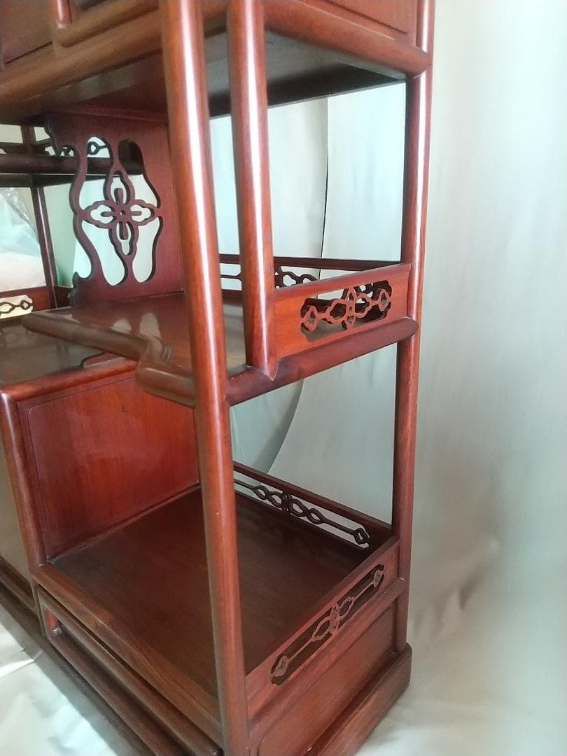 「新古品」飾棚（カリン本無垢材）