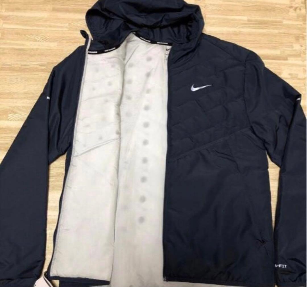ナイキエアロレイヤー　ジャケット新品