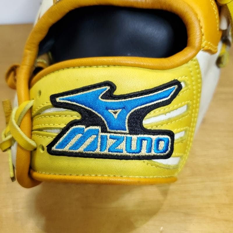 ミズノ MIZUNO 井端弘和モデル 限定カラー 良品 内野用 軟式グローブ