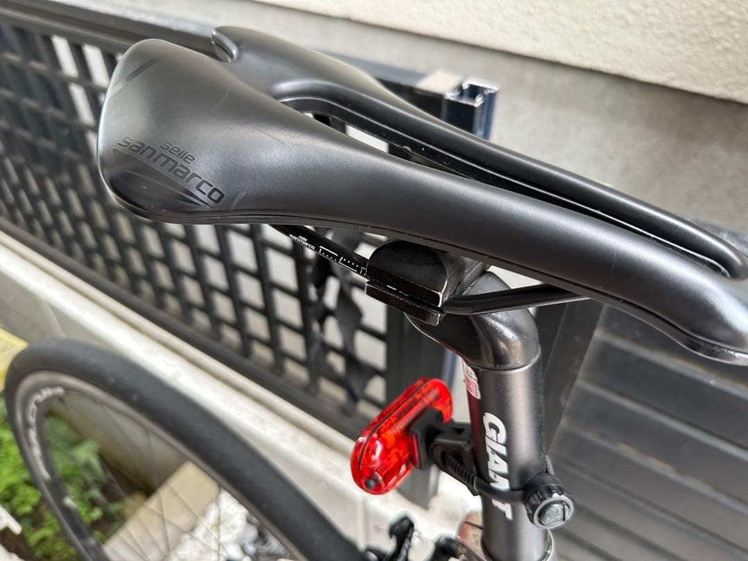 最終値下げ(引取限定)GIANT ロードバイク グレー Defy Shimano