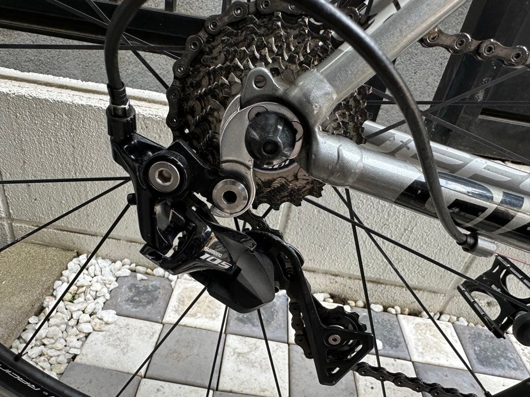 最終値下げ(引取限定)GIANT ロードバイク グレー Defy Shimano