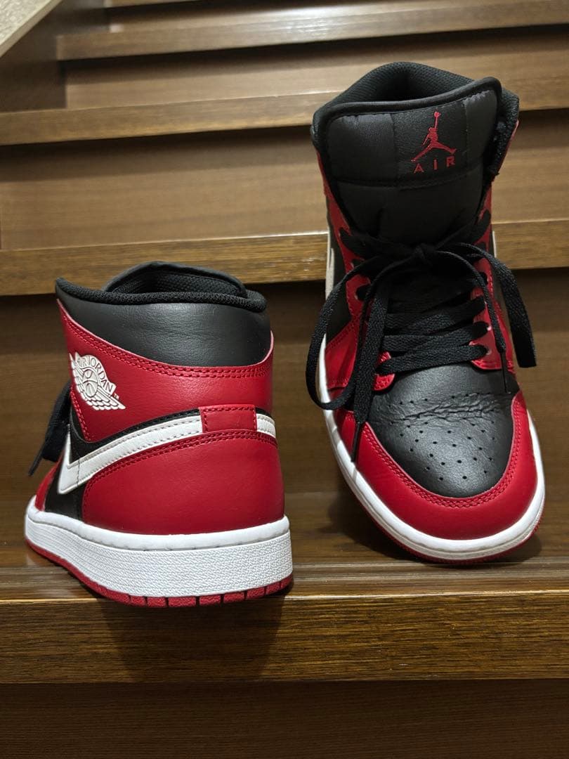 NIKE Air Jordan 1 Mid 赤黒白 8.5 2024年製USED