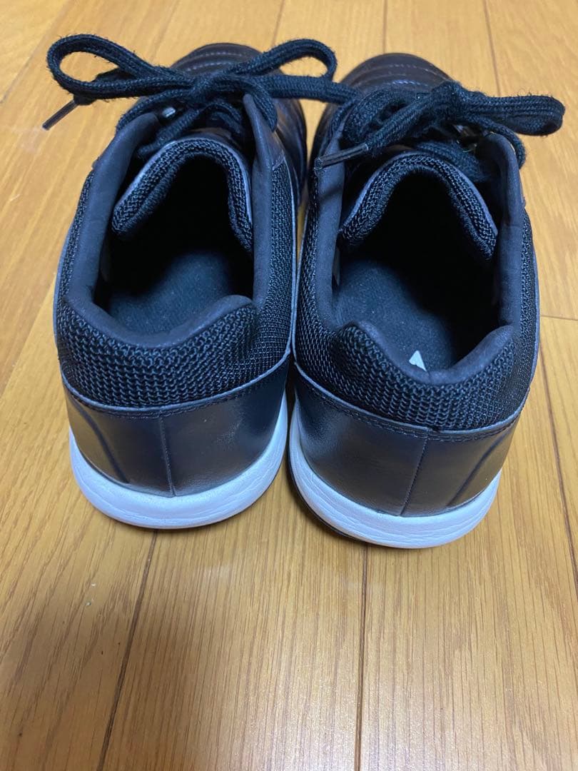 umbro フットサルシューズ25.5cm