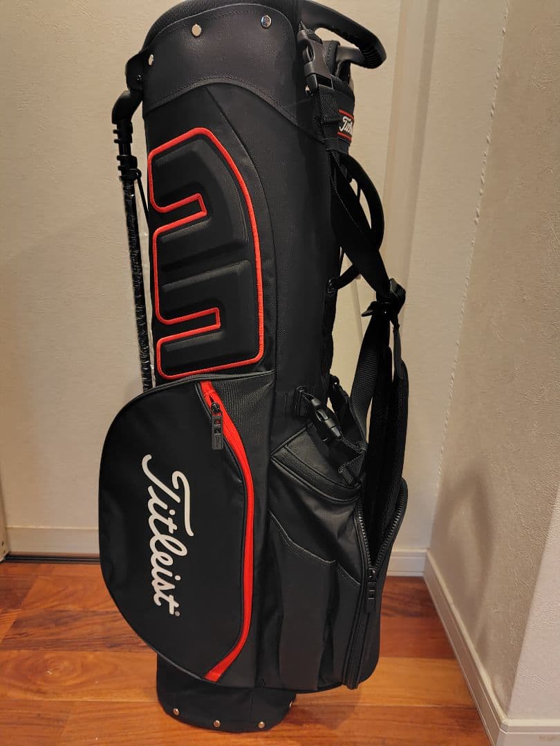 Titleist ゴルフバッグ 黒/赤 4分割収納