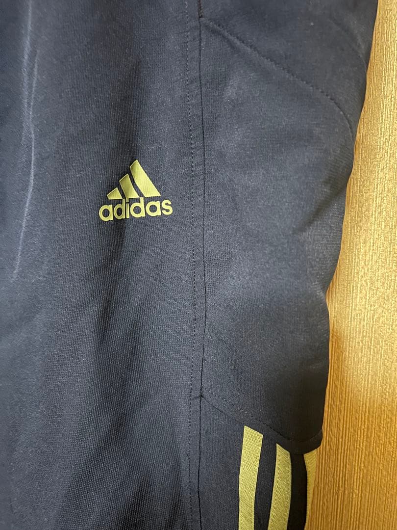 adidas アディダス　フード付きセットアップジャージ　ネイビー　ブラック