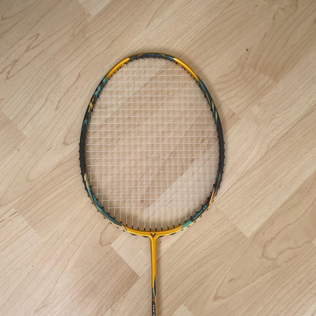 バドミントンラケット THRUSTER C Ultra X