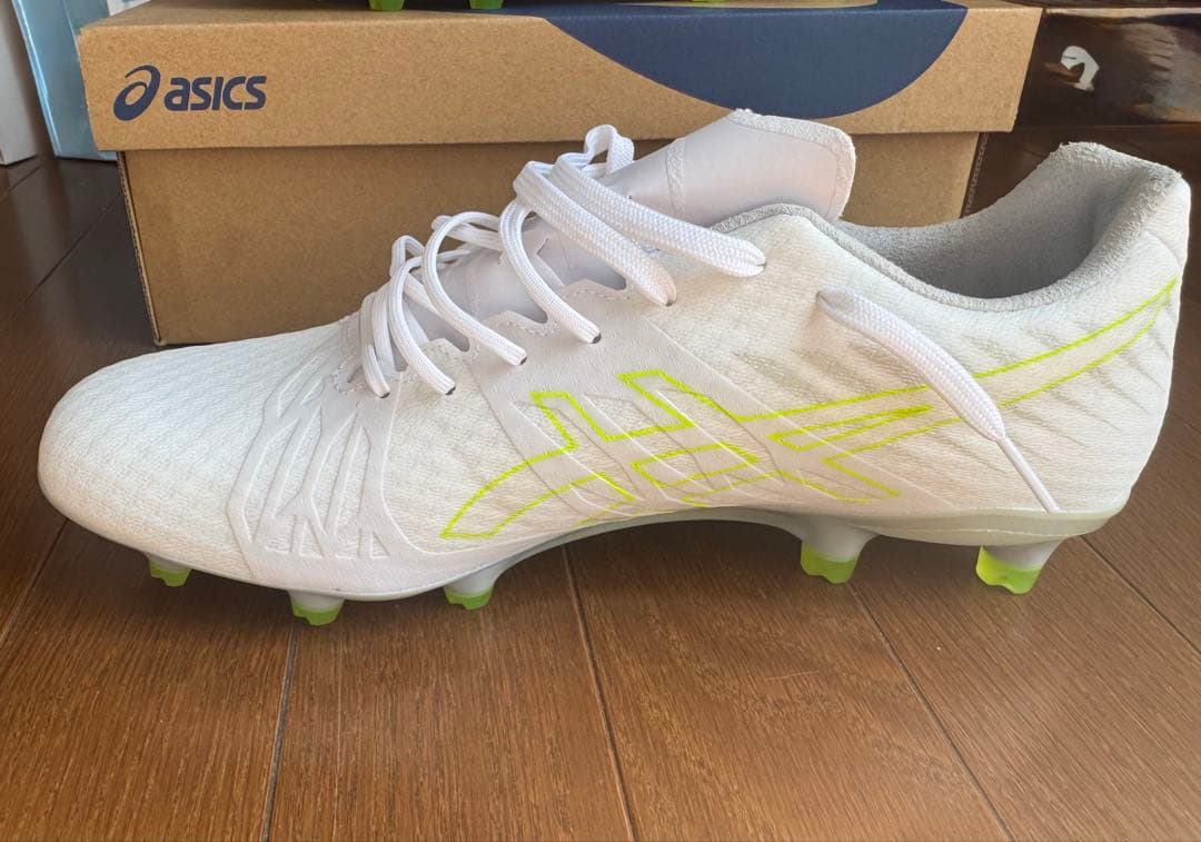 asics ACROFIT サッカーシューズ ホワイト/イエロー