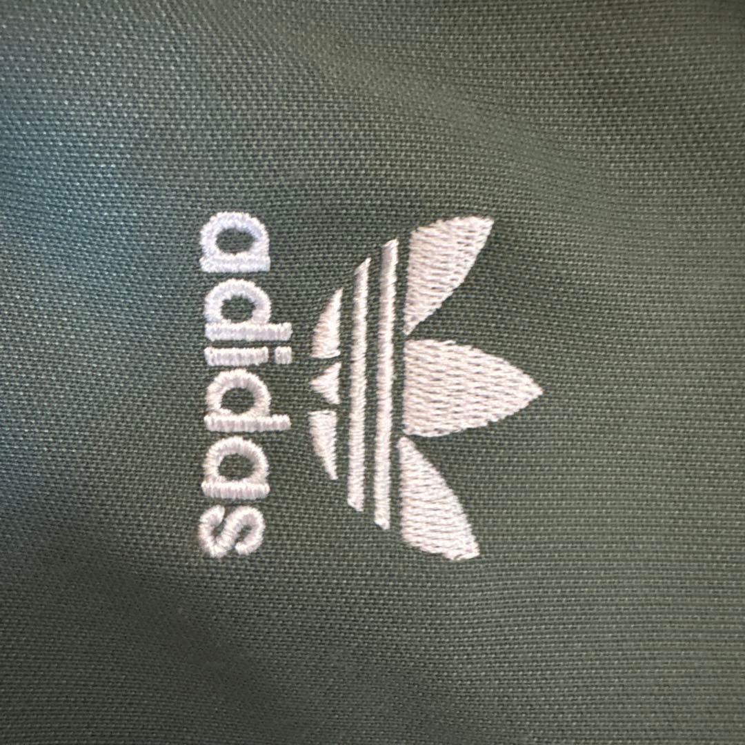 adidasトレースグリーン　トラックジャケット