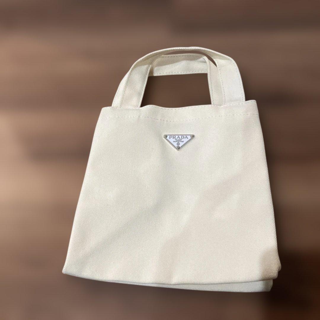 PRADAトートバッグ（プレート付き）正規ノベルティ　非売品