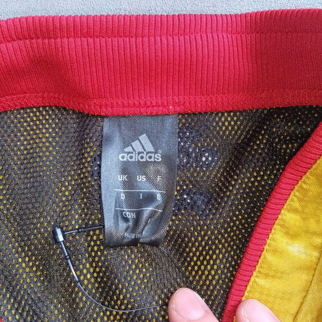 adidaspro ゴールド プルオーバー O