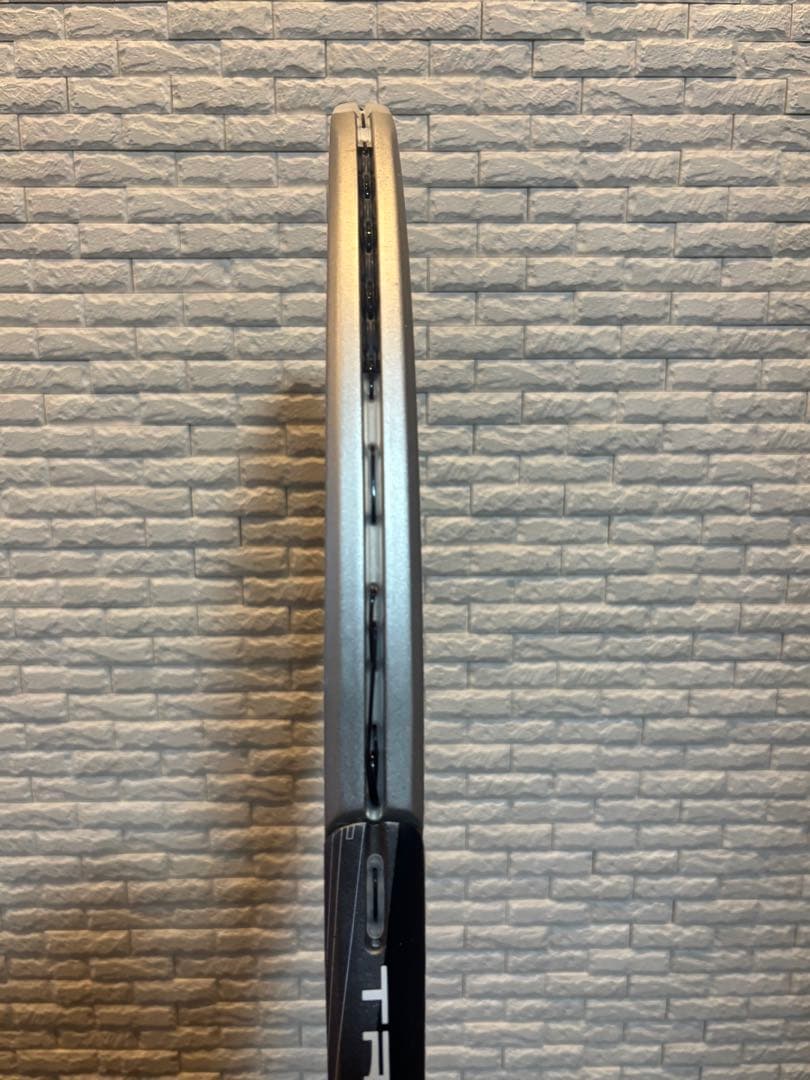 【◉軽量】Wilson TRIAD 3 テニスラケット 丸井ブン太　ガット新品