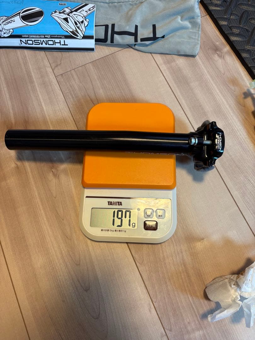 THOMSON トムソン Elite シートポスト φ27.2mm 240mm