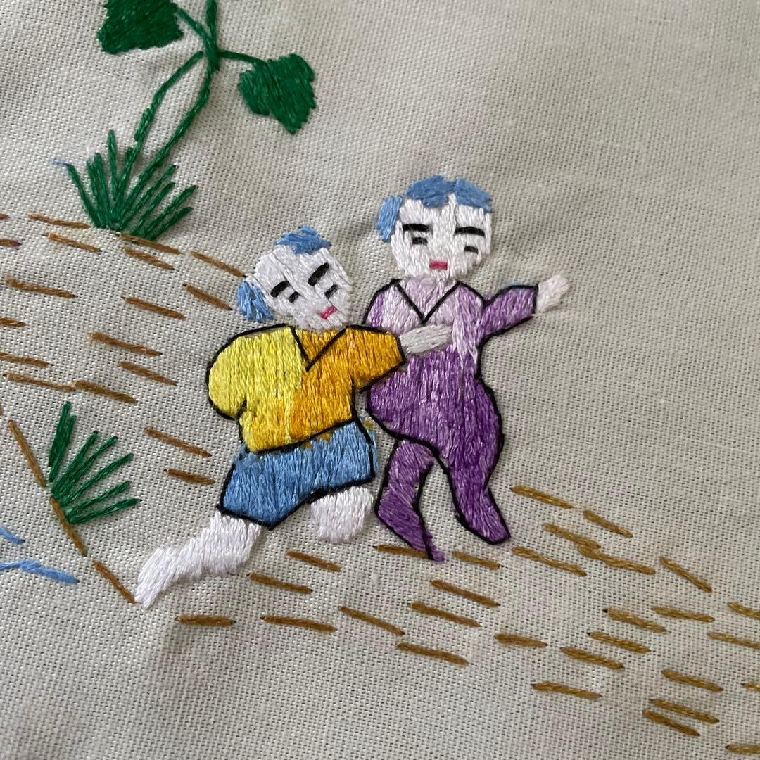 レア　ベトナム　美しい手刺繍　テーブルクロス＆ナプキン　7点　大判　未使用品