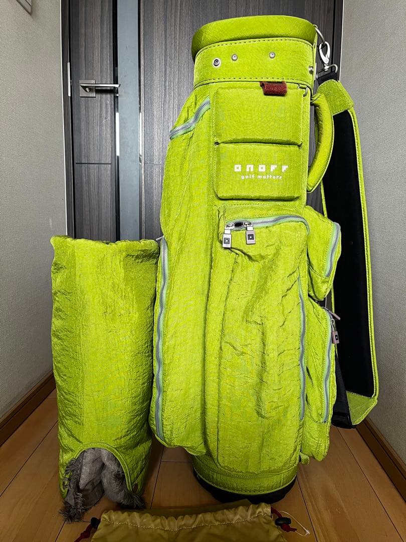 専用　美品ONOFF オノフ キャディバッグ 9型　軽量コンパクト　レディース