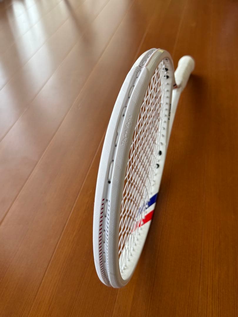 美品　テクニファイバー　T-FIGHT 300S グリップ2