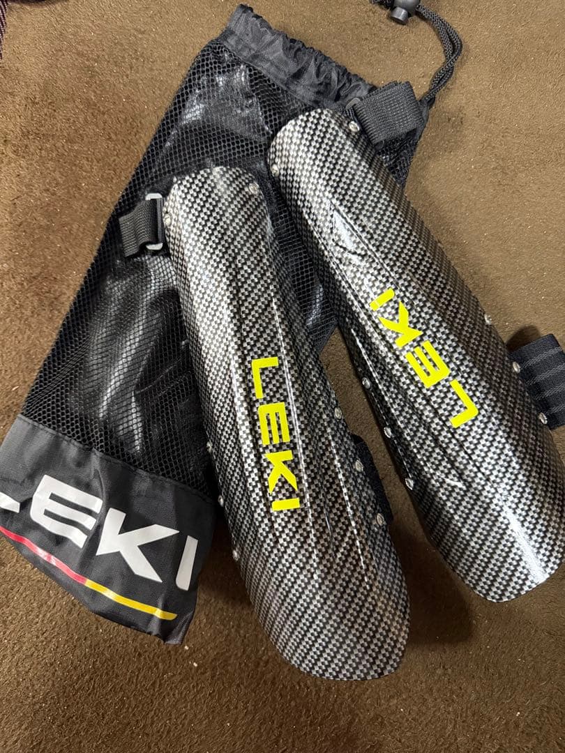 新品未使用！LEKI レキ アームガード プロテクター　スキー　アルペン