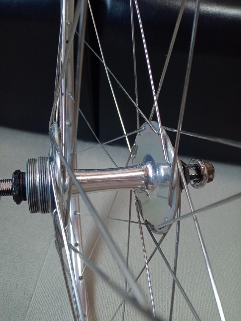 競輪　後輪　ハブ110mm