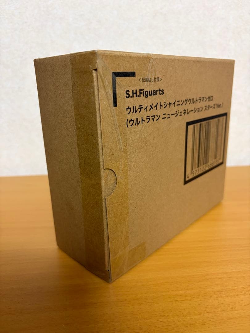 ウルティメイトシャイニングウルトラマンゼロ　未開封品