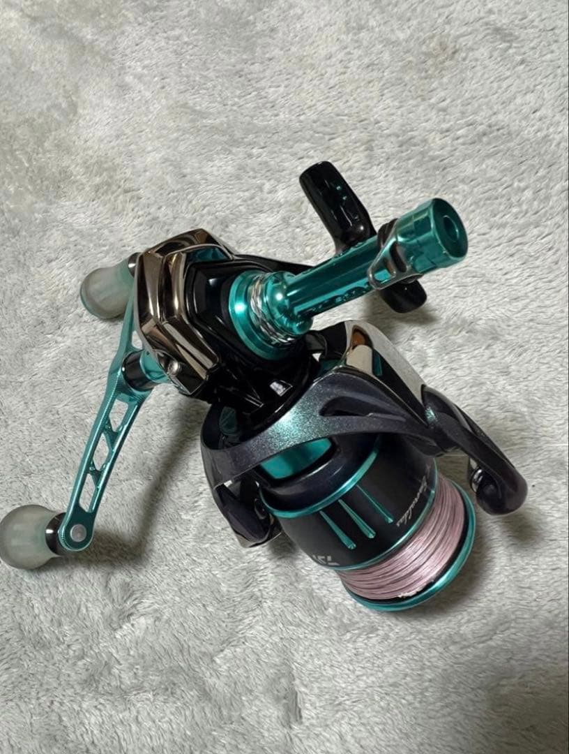 【美品】ダイワ 23 エメラルダス RX LT2500