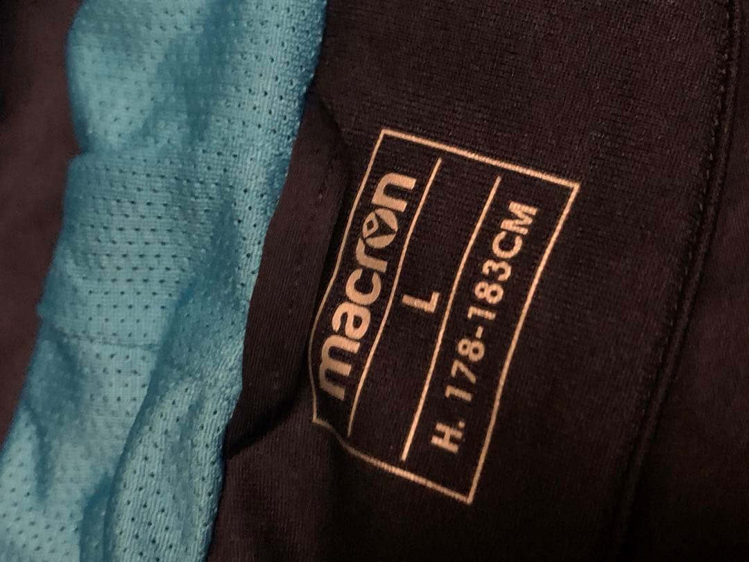 REAL SOCIEDAD レアルソシエダ macron ウィンドブレーカー