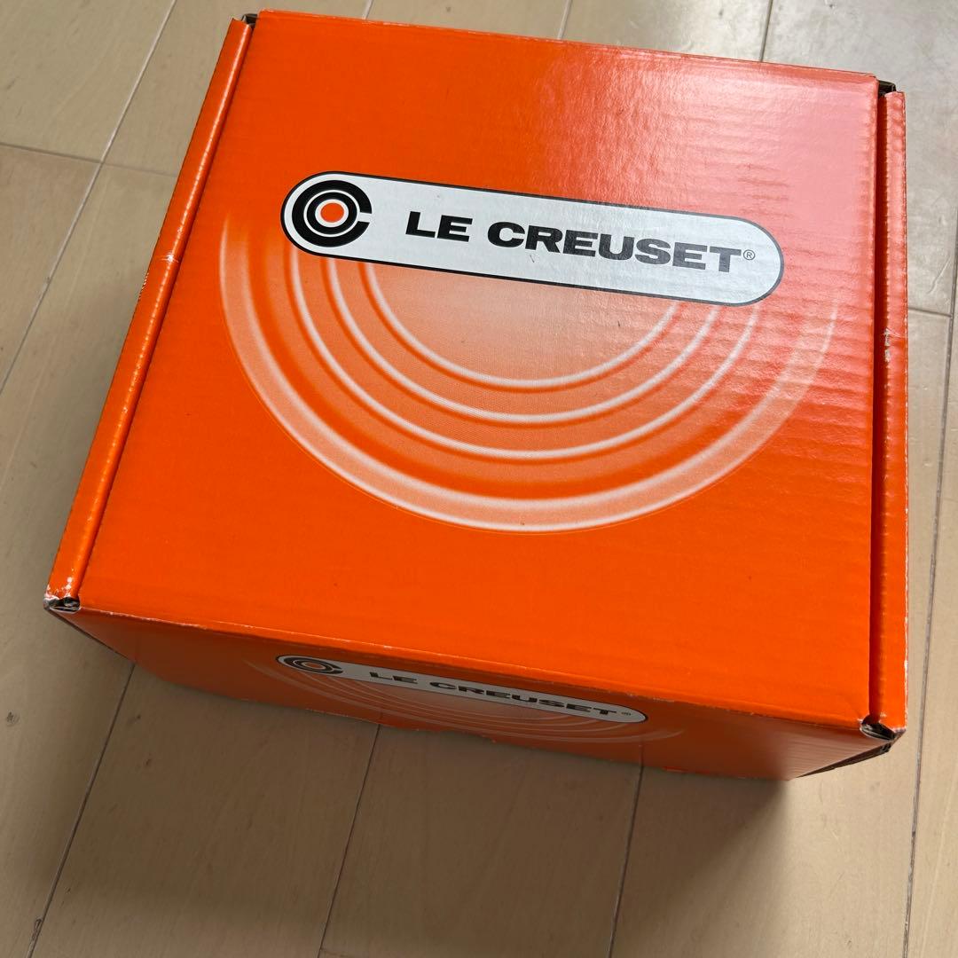 LE CREUSET グリーン ホーロー鍋