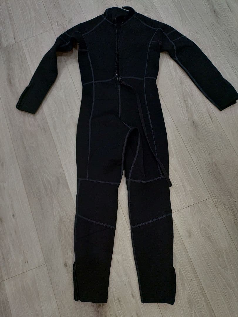 AQUA ウェットスーツ 150サイズ ジュニア　男女共通　小中学生　新品未使用