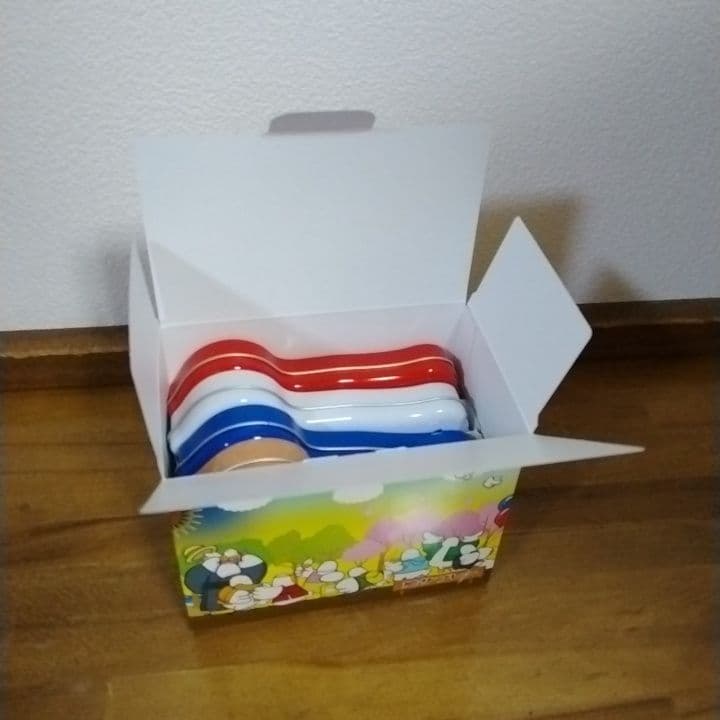 鳩サブレー缶　鳩の日限定 4缶セット×2　外箱と缶のみ