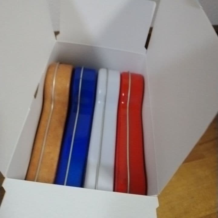 鳩サブレー缶　鳩の日限定 4缶セット×2　外箱と缶のみ