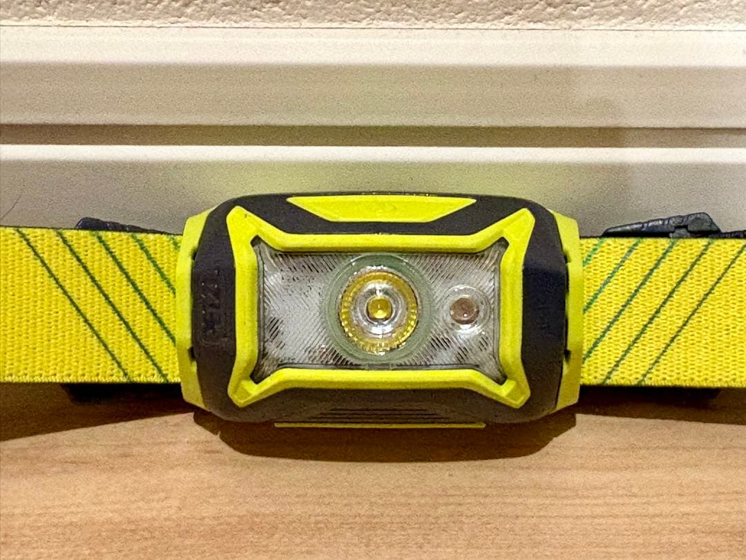 PETZL TIKKA CORE ヘッドランプ 450ルーメン