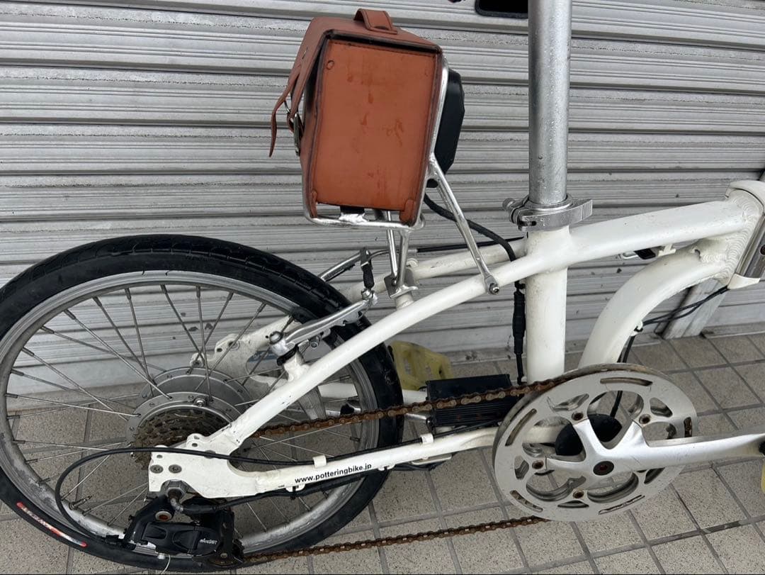 DE01 折りたたみ電動　ホワイト　20インチ バッテリー6.6Ah 充電器あり