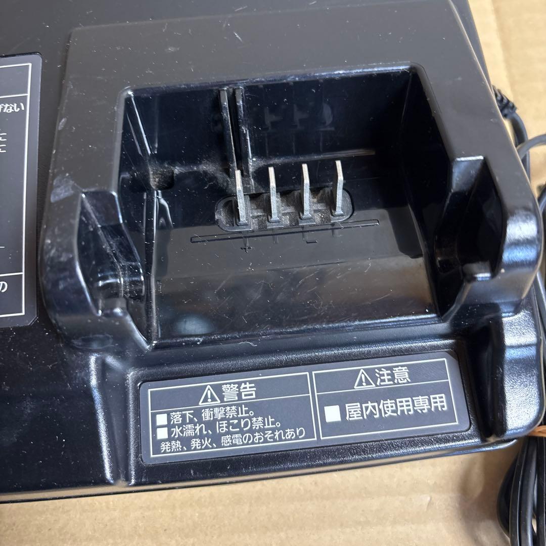 パナソニック 電動自転車用 バッテリー充電器 NKJ069Z2