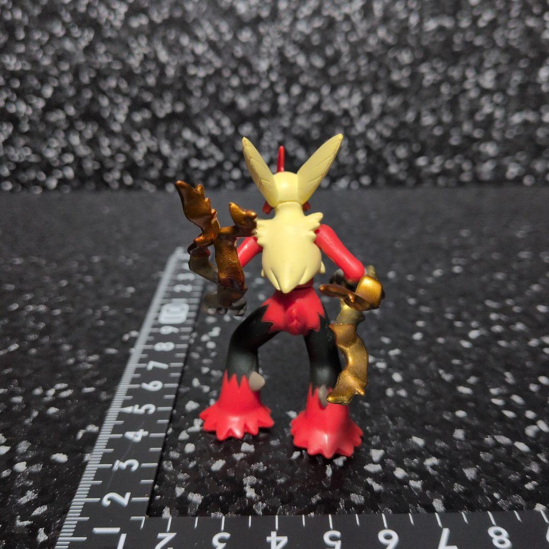 ポケモン　フィギュア　メガバシャーモ　メタリック
