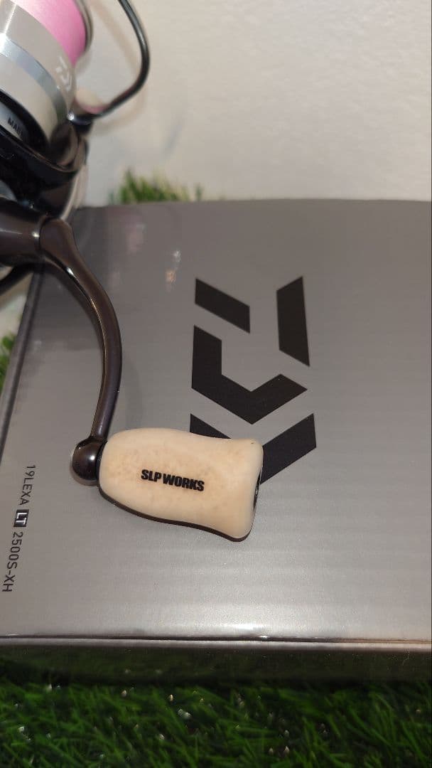 LEXA LT2500S-XH スピニングリール