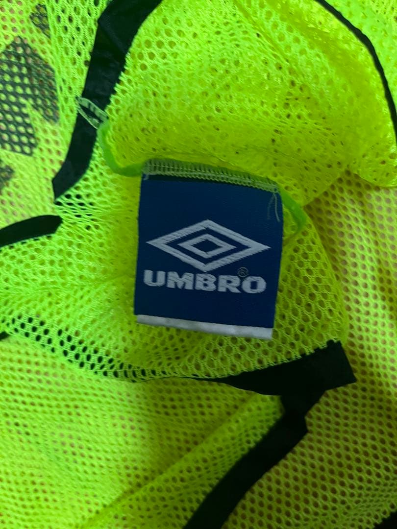 UMBRO 蛍光イエローメッシュビブス10枚