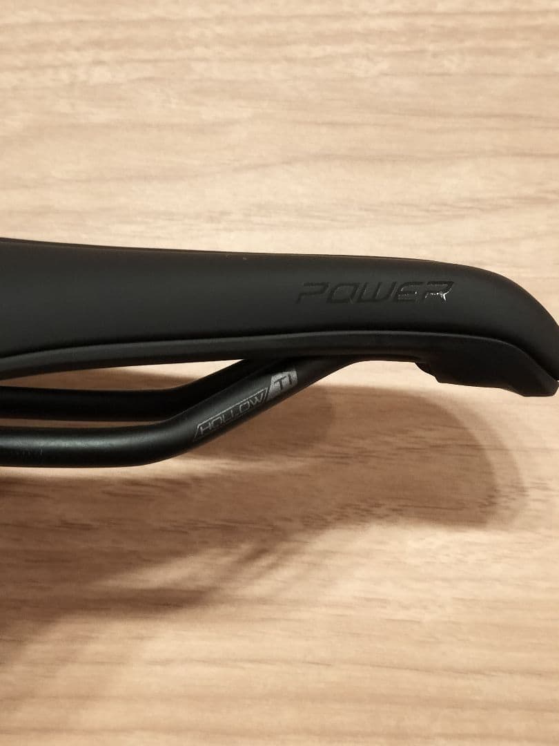 Specialized Power hollow Ti サドル 155mm