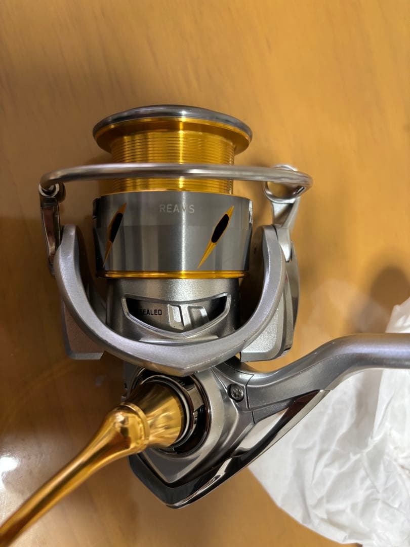 美品 ダイワ 21 フリームス LT 3000CXH スピニング