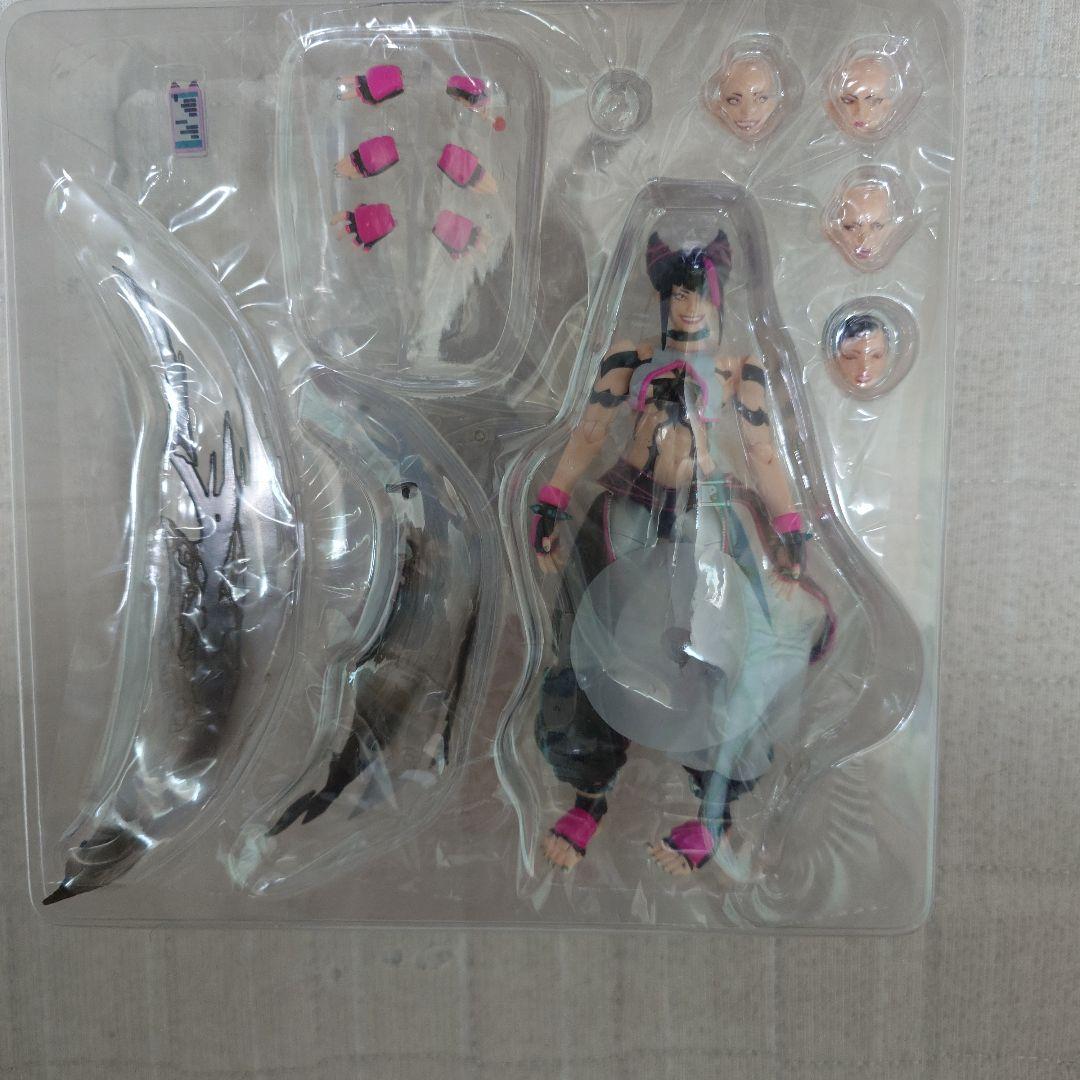 REVOLTECH JURI フィギュア