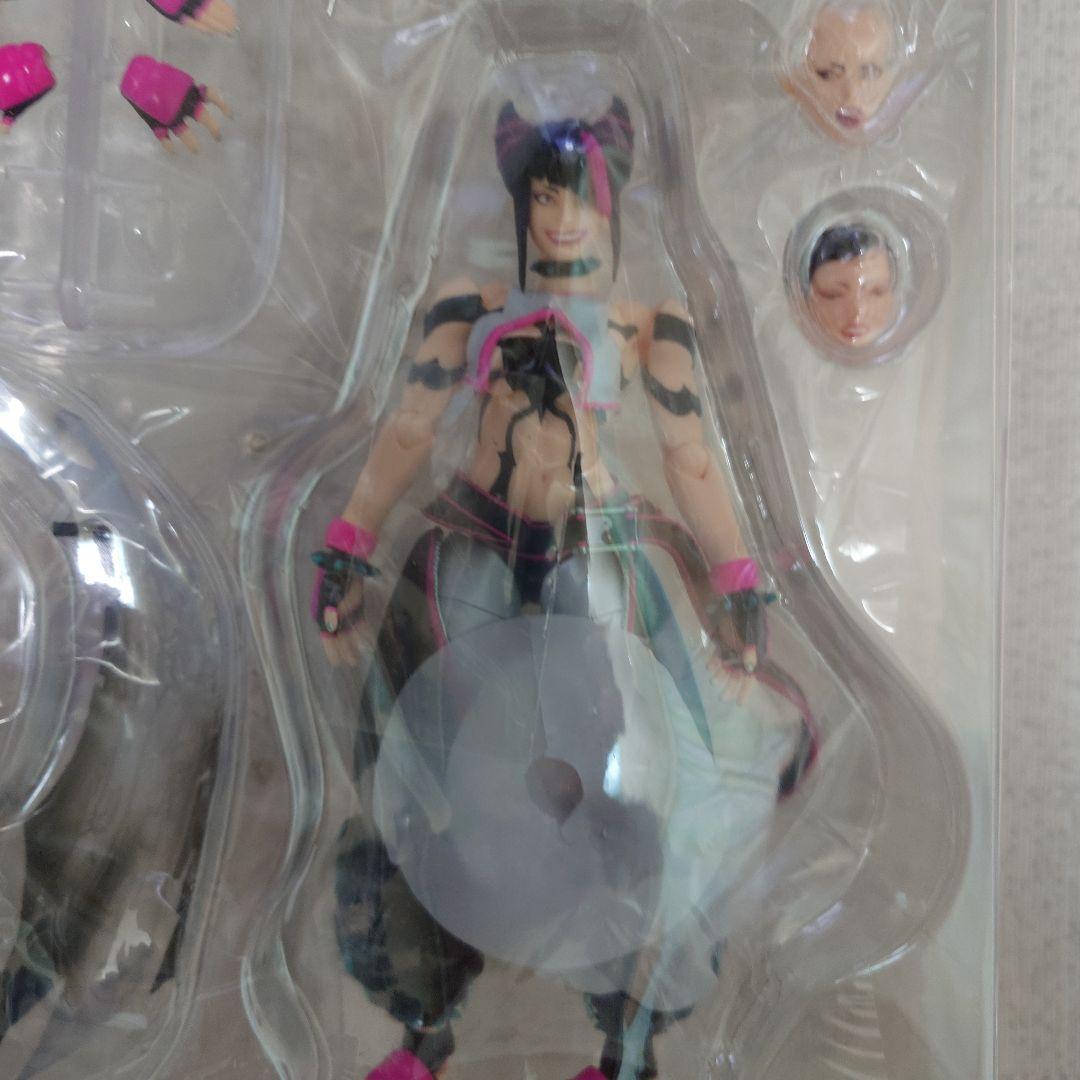 REVOLTECH JURI フィギュア