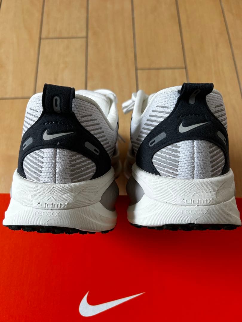 極美品 ナイキ ズーム ボメロ18 RUN 26.5cm 1回試走のみ NIKE