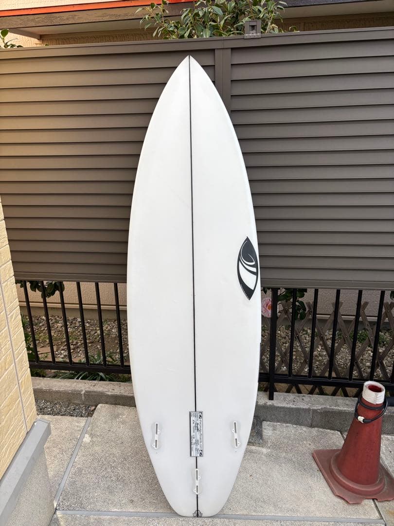 シャープアイサーフボード　ストームズ　5’8