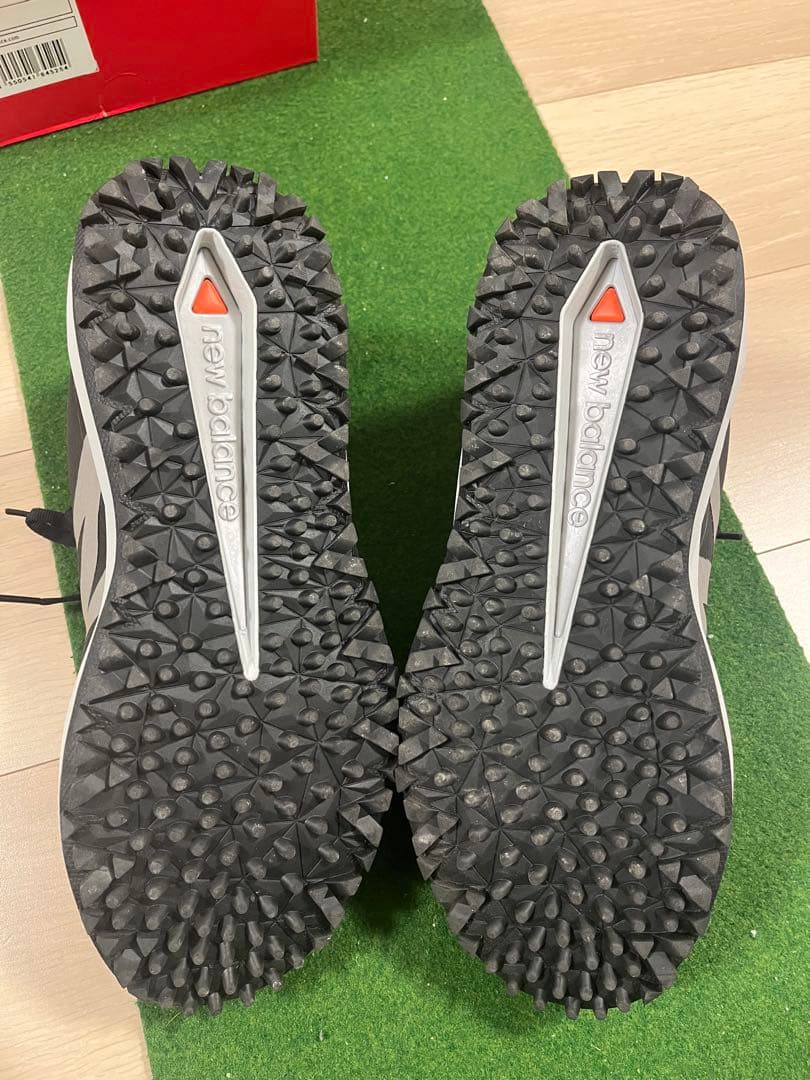 ニューバランス　ゴルフシューズ　黒UG1001E スパイクレス　28cm