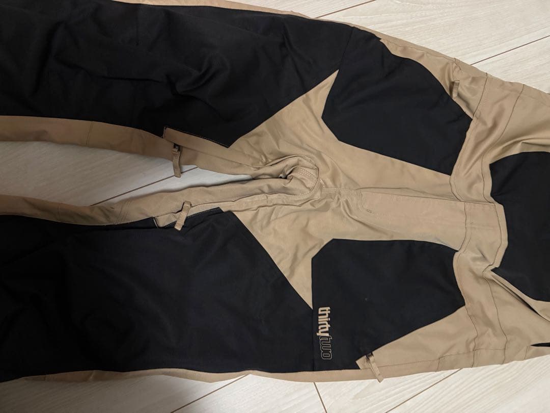 ［出品2/27まで］thirtytwo 21-22 BASEMENT BIB L