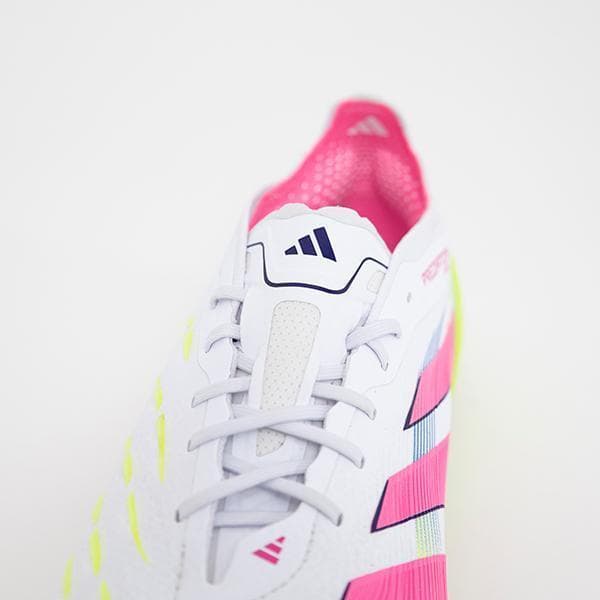 新品未使用 adidas スパイク ２７．５ＣＭ Predator Elite
