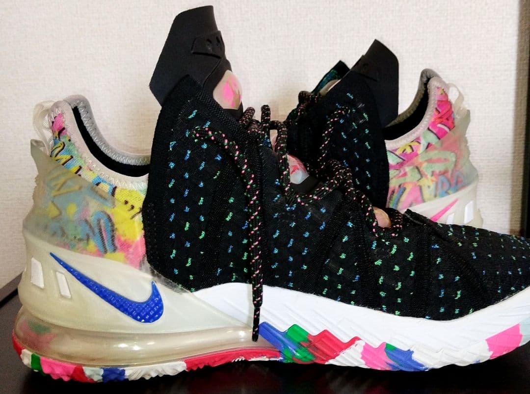 希少モデル‼️Nike LeBron バスケットボールシューズ /カラフル/26