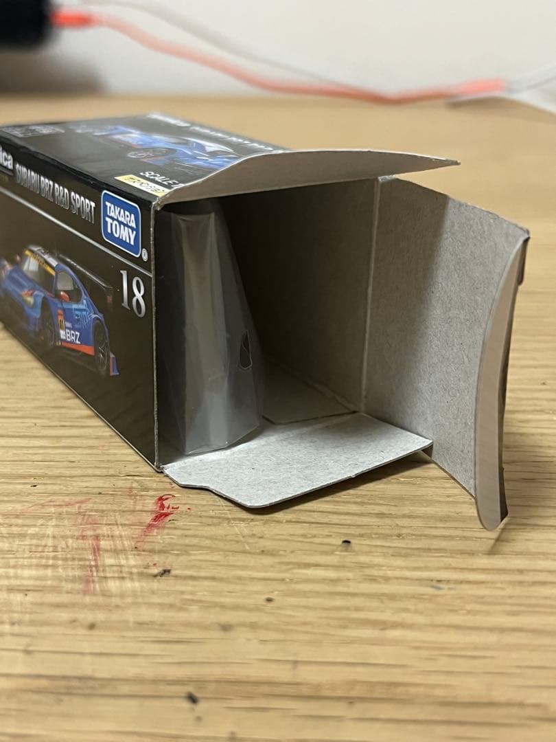 トミカプレミアム スバル BRZ エラー品