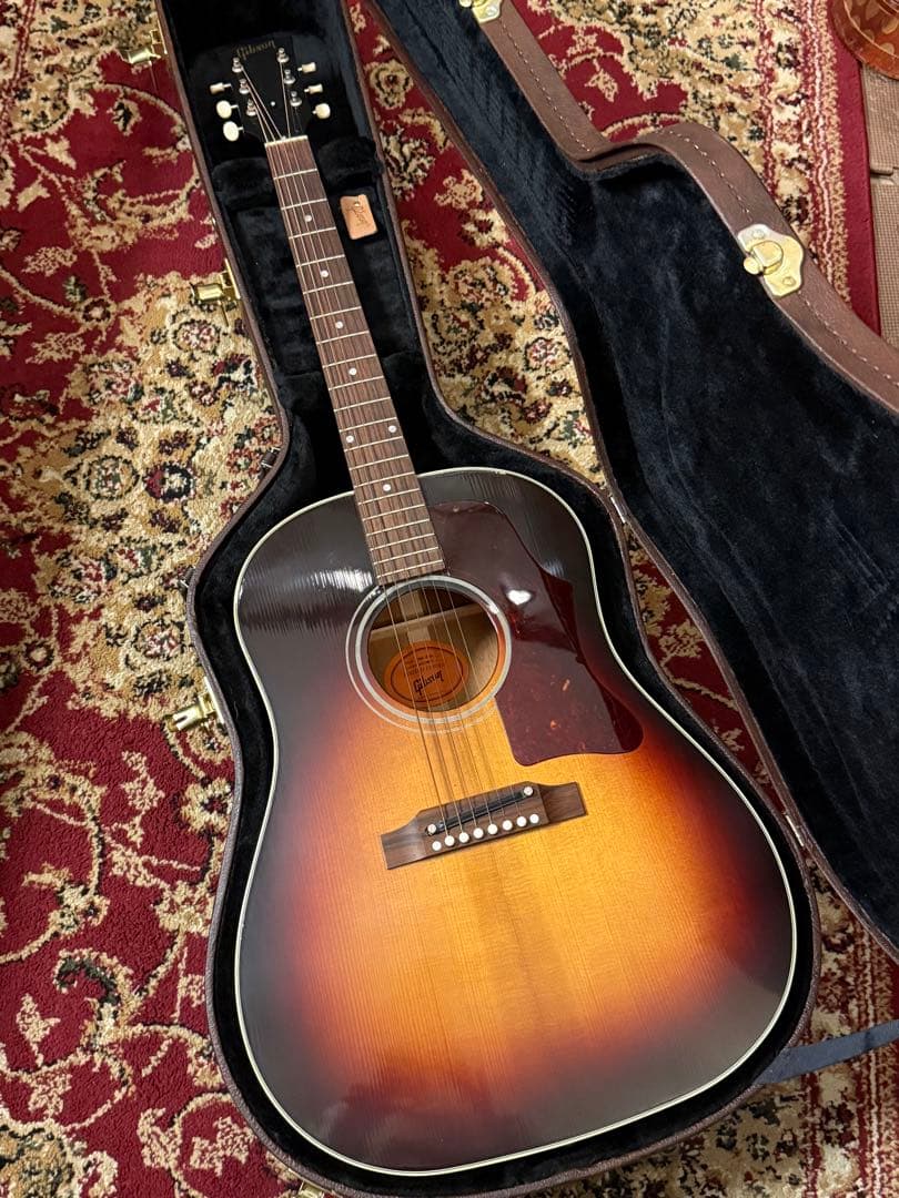 ギター Gibson Custom Shop 1966 J-45 3