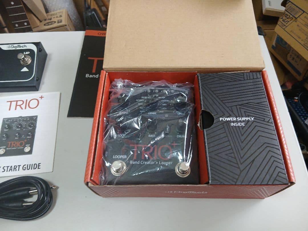 再値下げ！美品　Digitech TRIO+ ルーパー、純正フットスイッチ付き