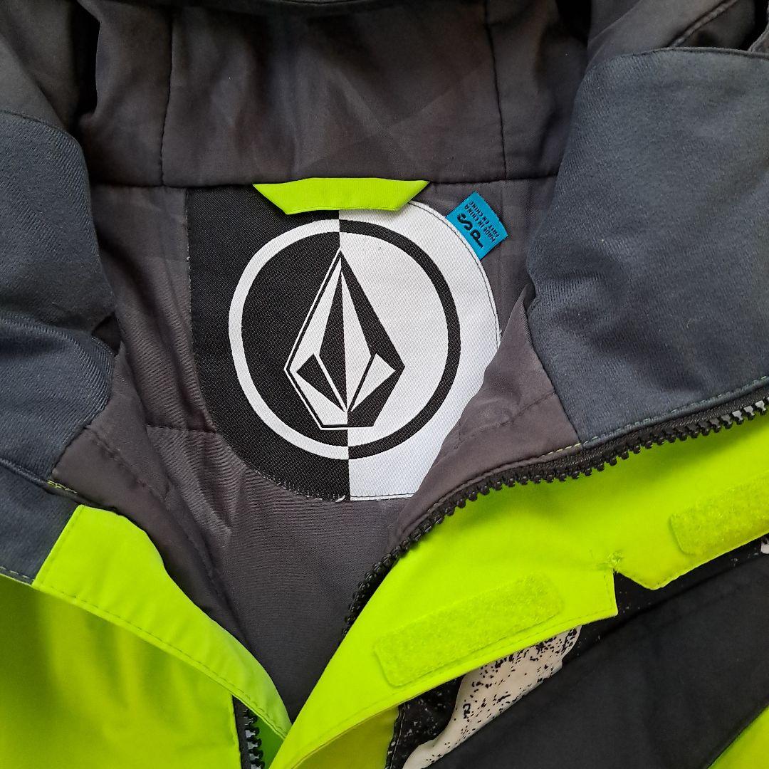Volcom 子ども用スノーボードジャケット