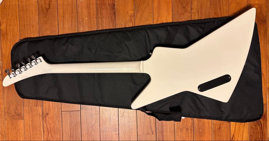 Tokai エクスプローラー【希少】Duncan SH-5 PU搭載　ホワイト